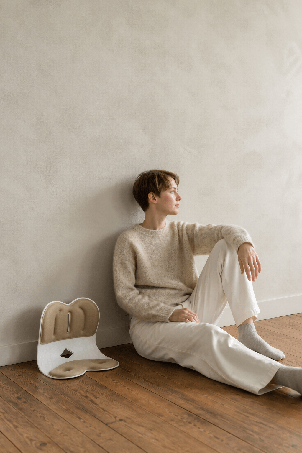 038 Compact in beige, op de vloer